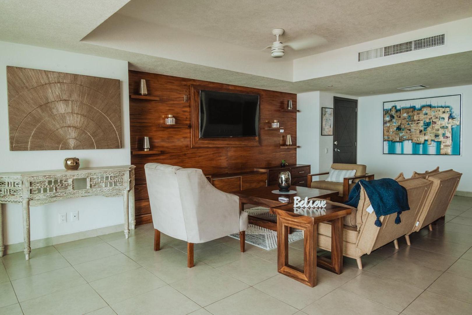 Grand Venetian Beachfront Condos Puerto Vallarta Eksteriør billede