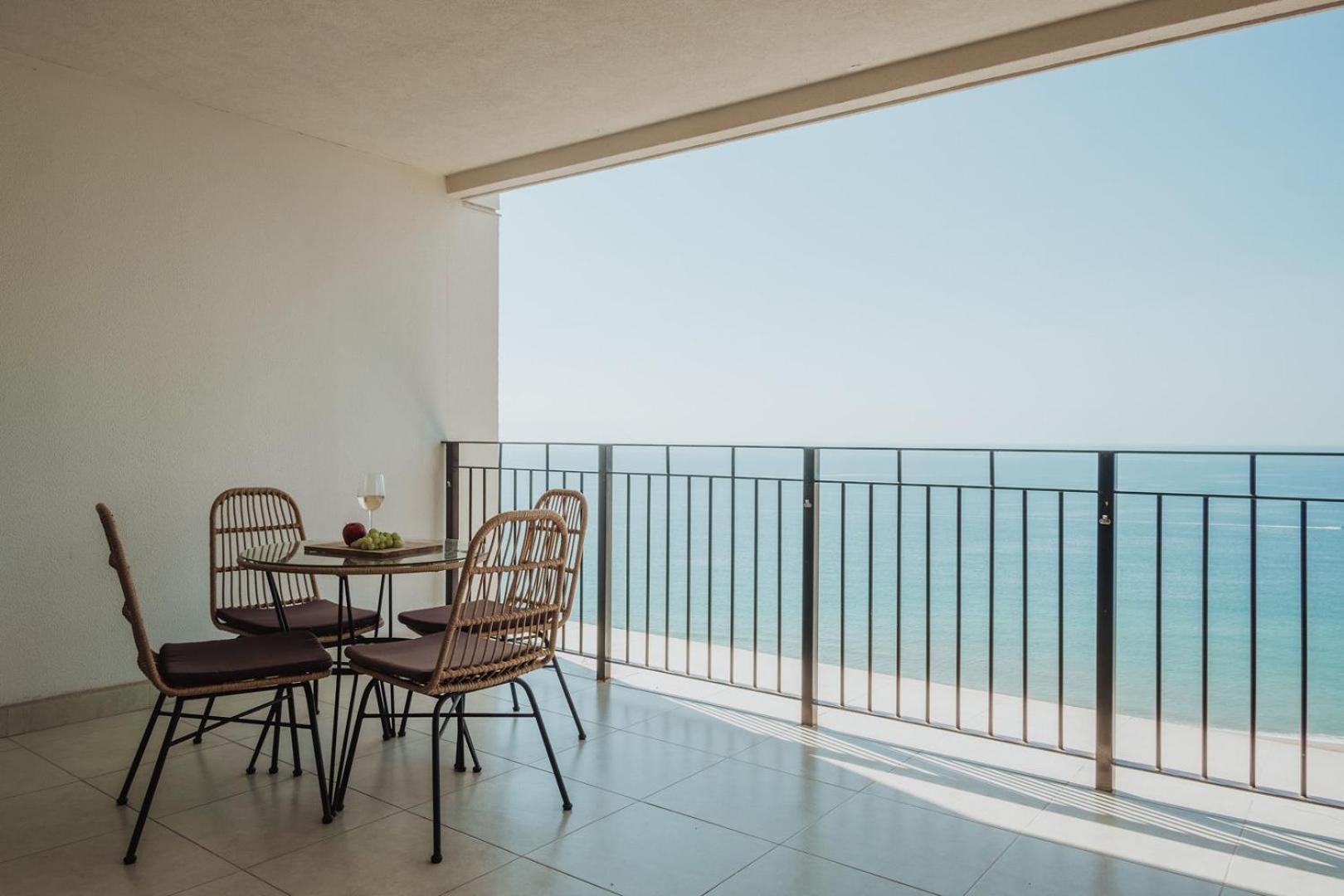 Grand Venetian Beachfront Condos Puerto Vallarta Eksteriør billede