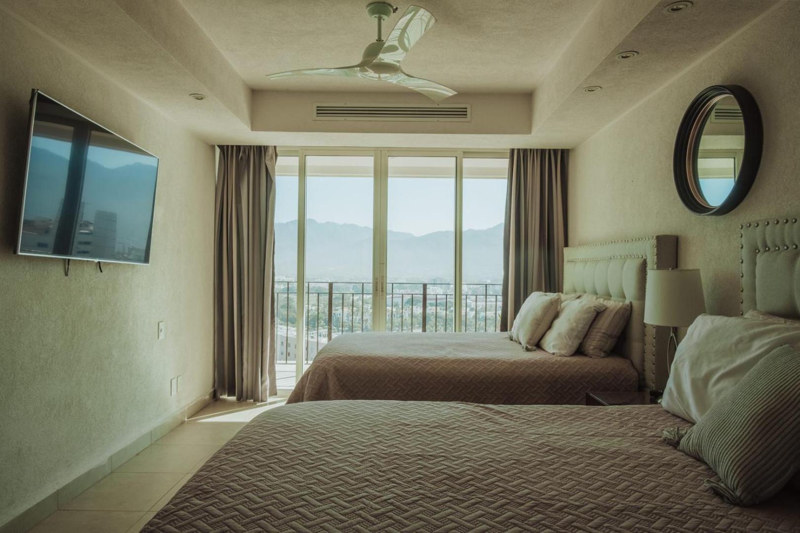 Grand Venetian Beachfront Condos Puerto Vallarta Eksteriør billede